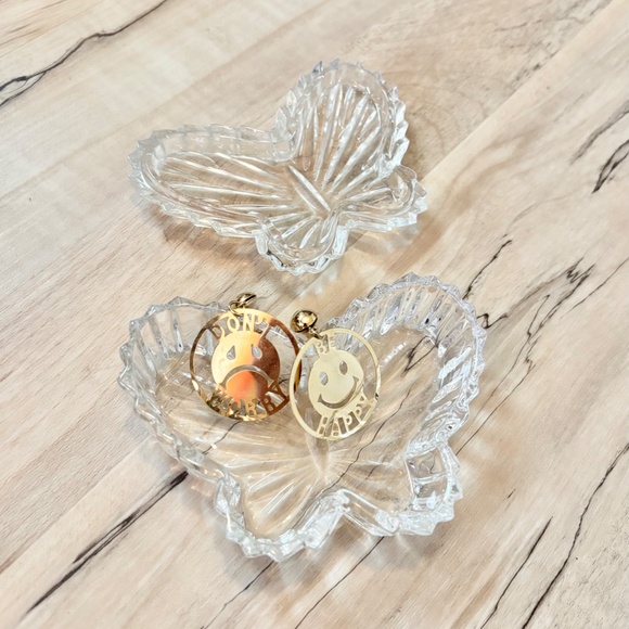 Vintage Glass Butterfly Trinket Dish with Lid - Picture 1 of 5